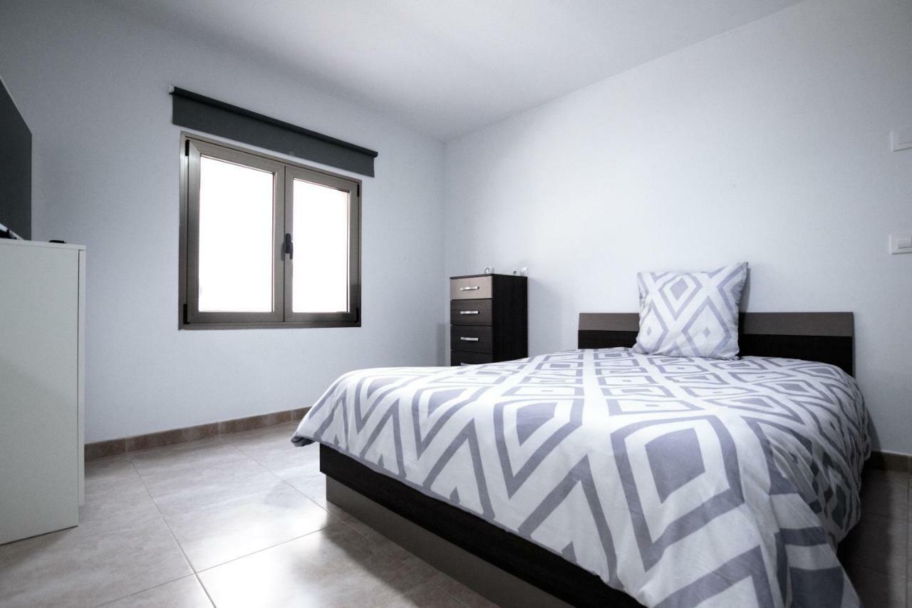 Edificio Arinaga Golden Apartment ภายนอก รูปภาพ